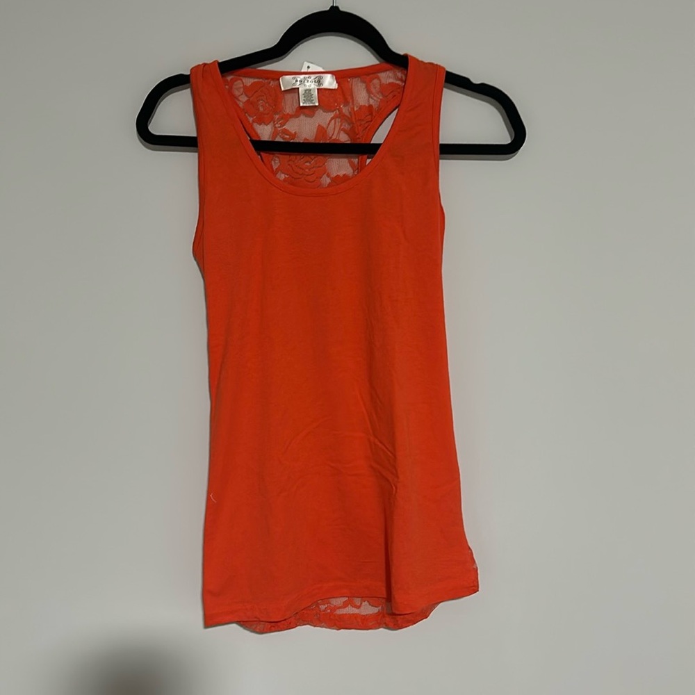 Shirt color orangee new lace,size largee